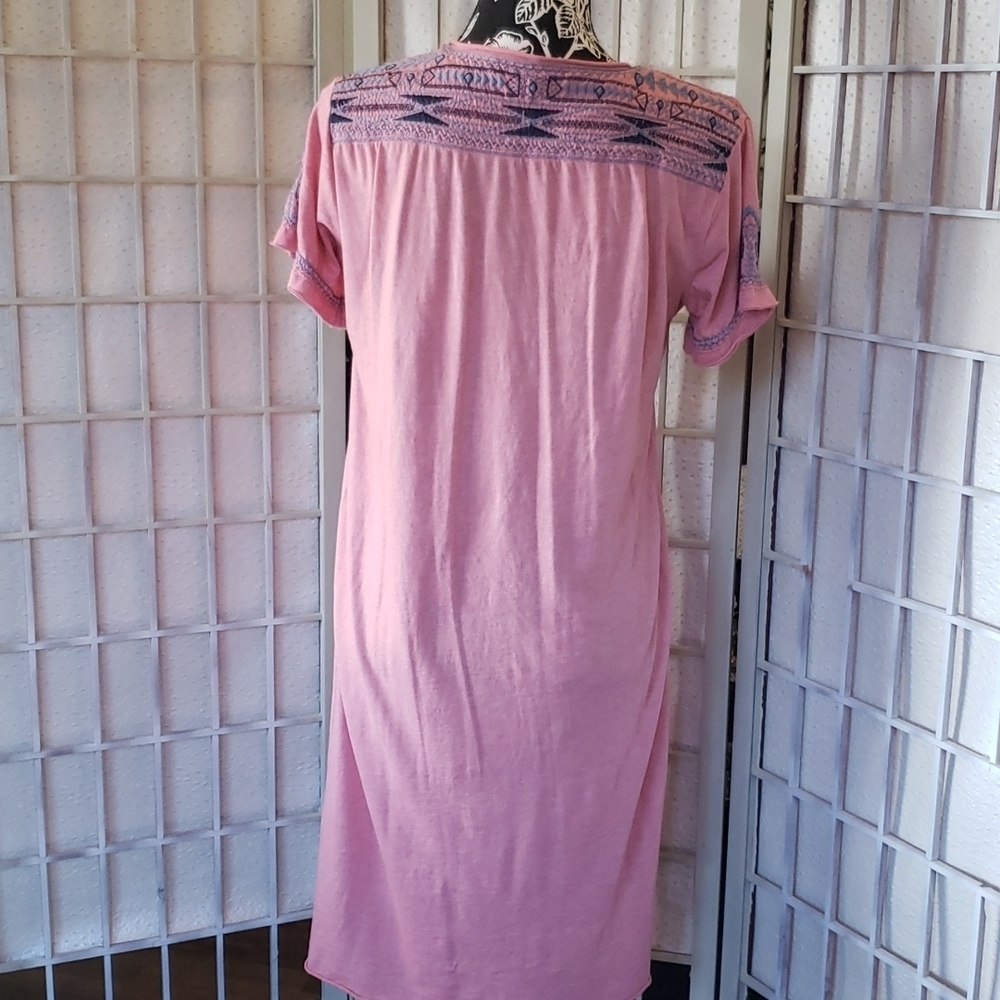 Pink embroidery short sleeves knee length tunic  dress - Picture 5 of 6